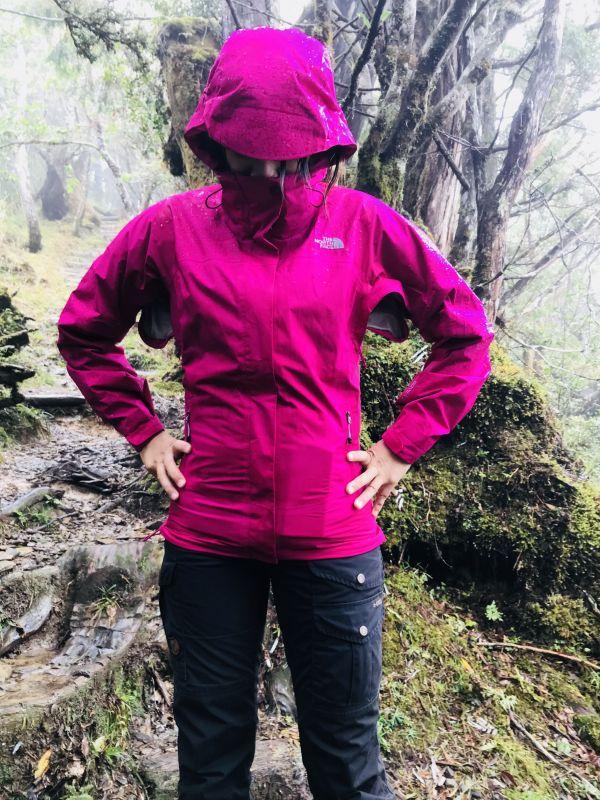 thenorthface北面冲锋衣测评,防水防雪羽绒服thenorthface