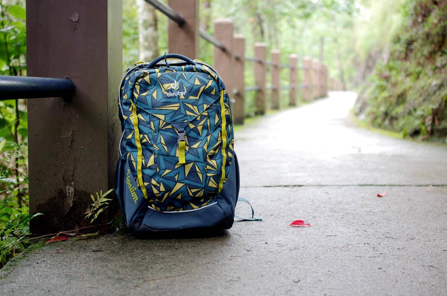 澶氱壒鎶よ剨涔﹀寘娴嬭瘎 (寰峰浗scout鍎跨鎶よ剨涔﹀寘)