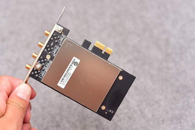 399?799?—同方案AC3200无线网卡到底差在哪?