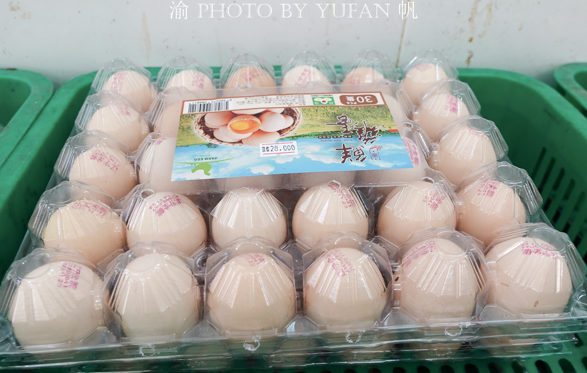 闲逛老店林立的澳门十月初五老街，菜市场的菜价有些出乎意料