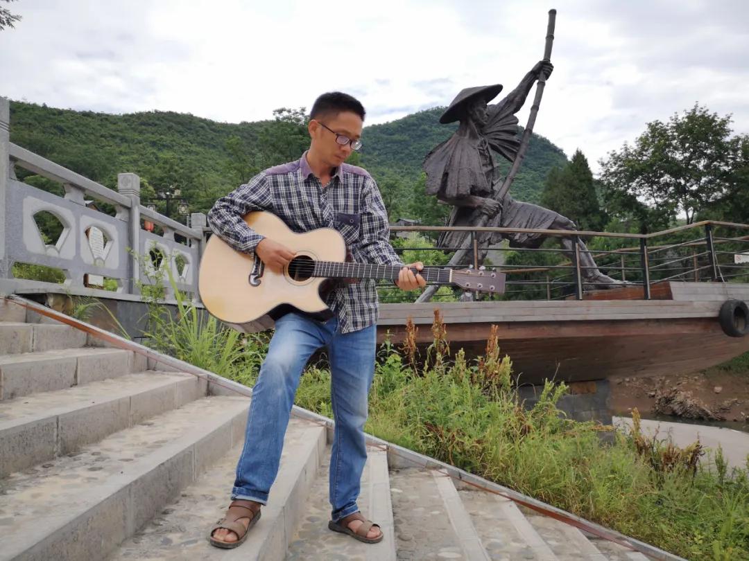 张家界吉他手工制作,张家界手工吉他
