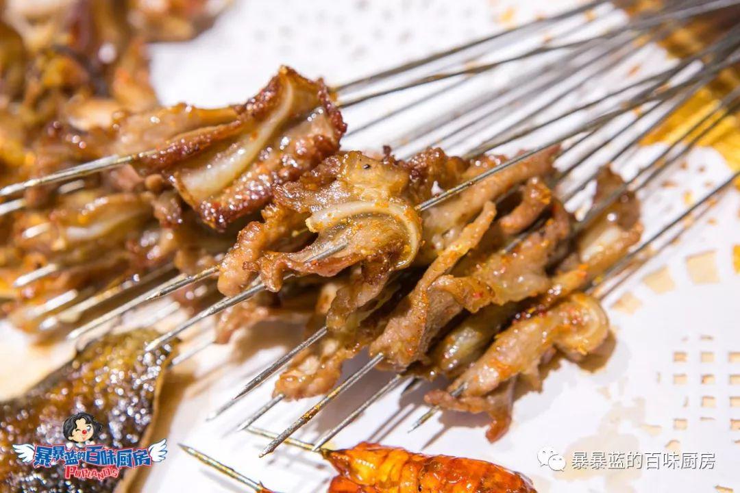 一天营业9小时左右的实体店,一天只营业2个小时的火锅店