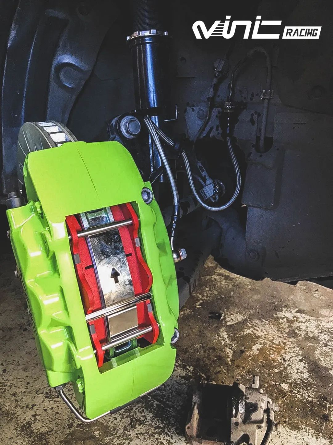 马自达CX-5刹车改装升级VINIC街道版六活塞鲍鱼套装