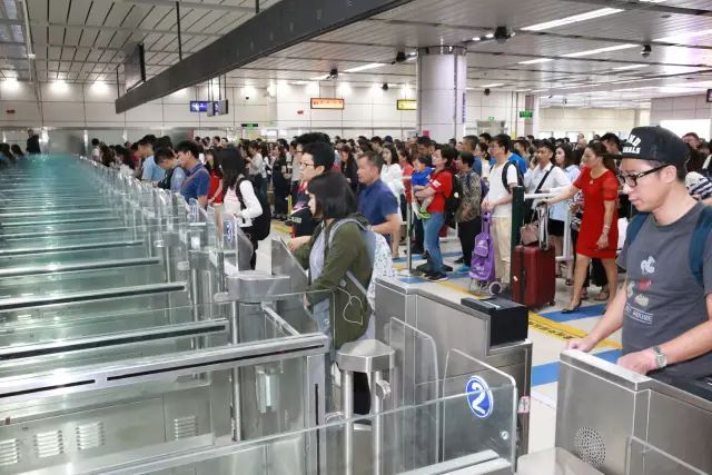 5条地铁即将开通，直达盐田、光明、观澜！2020年的深圳全面爆发