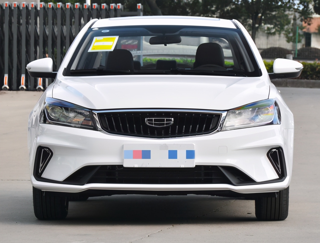 8万提吉利帝豪车主谈了客观评价,最新款吉利帝豪车主反应视频