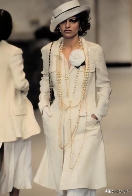 香奈儿最新服装设计理念,香奈儿设计师设计风格