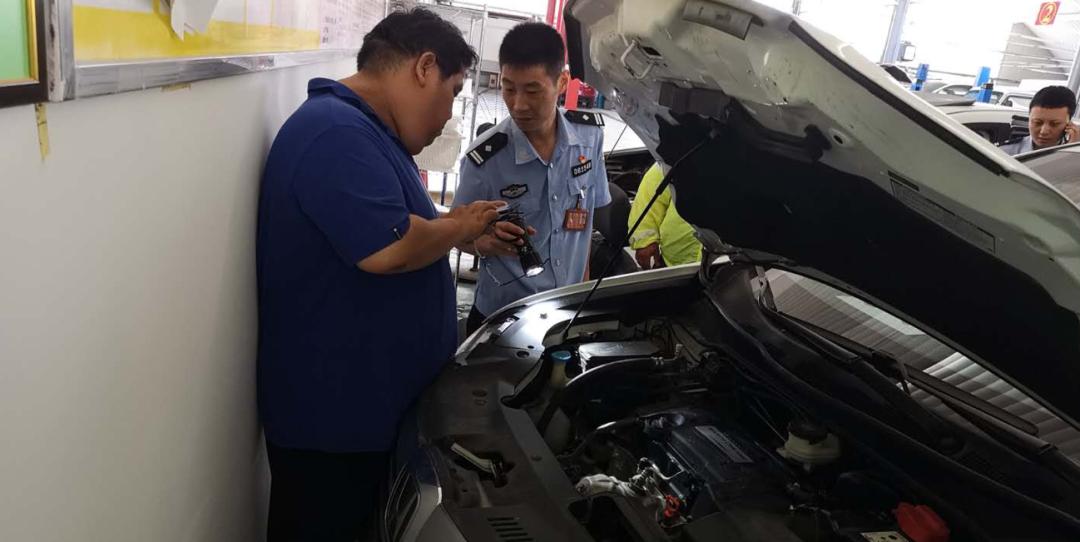 长沙保时捷停车被堵,长沙保时捷被扣