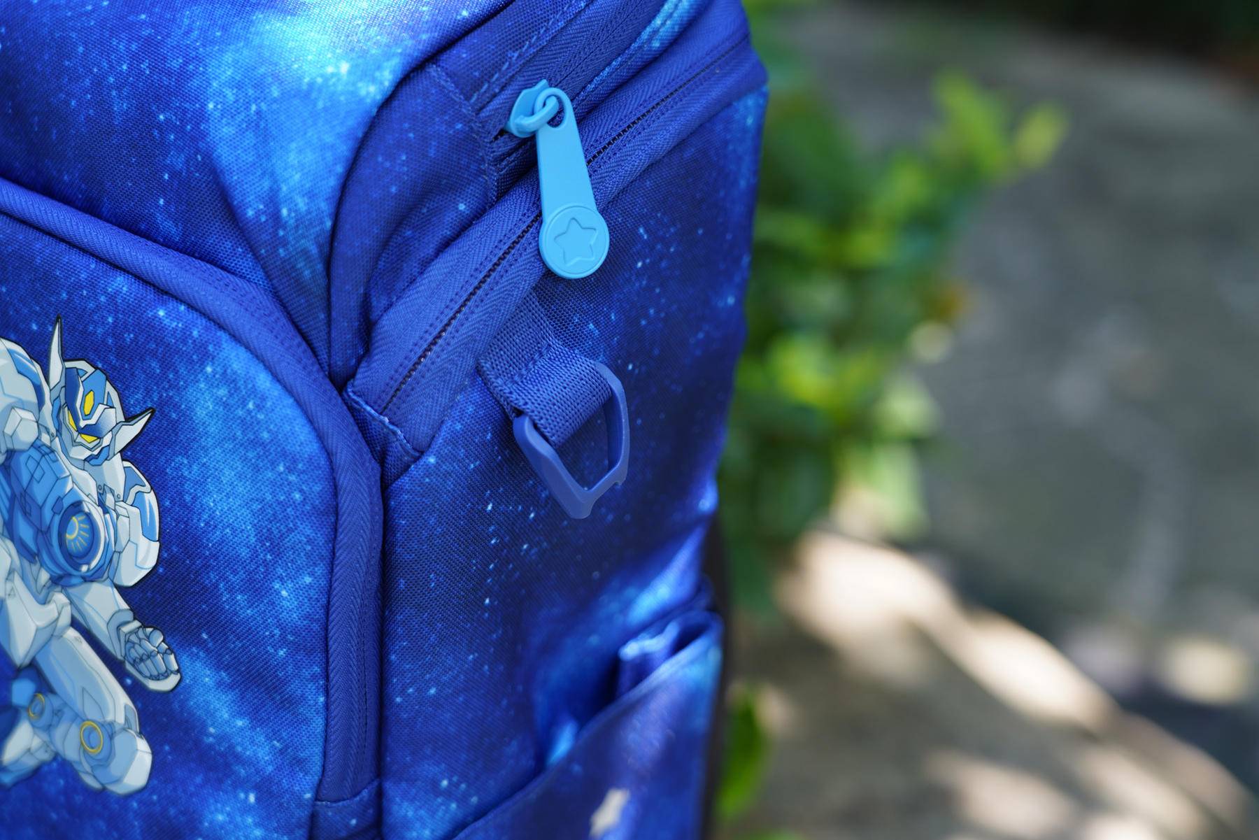 减负护脊书包比较,哪款书包减负护脊又轻便