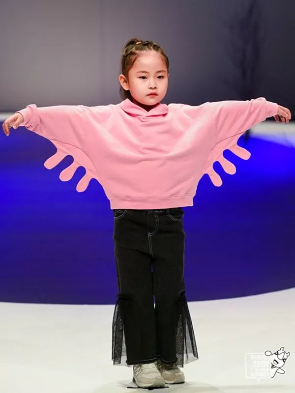 “新秀王”童装联合大秀首秀广东时装周，开启时尚创意产业“培训+”新模式