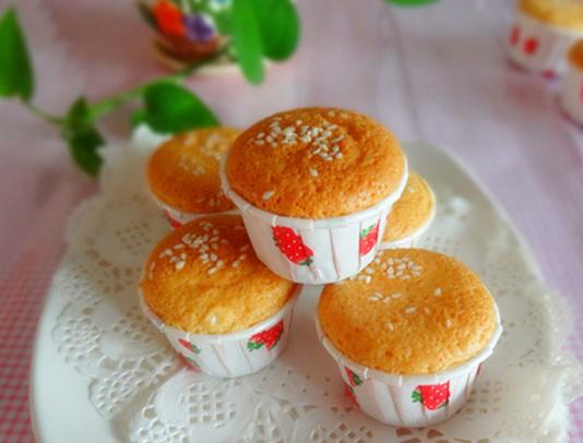 庄里日记无水蜂蜜小蛋糕,无水蜂蜜蛋糕怎样不粘盘