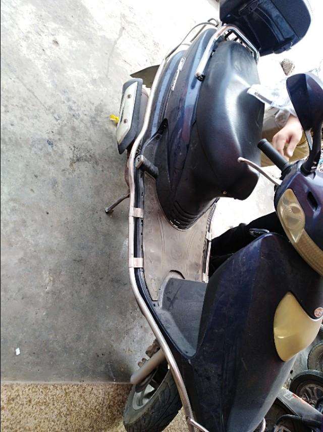 踏板摩托车清洗化油器后加油无力,踏板摩托车提速慢无力是什么原因