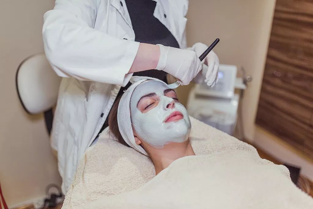 有种毁容叫过敏长痘,闭口反反复复如何根治