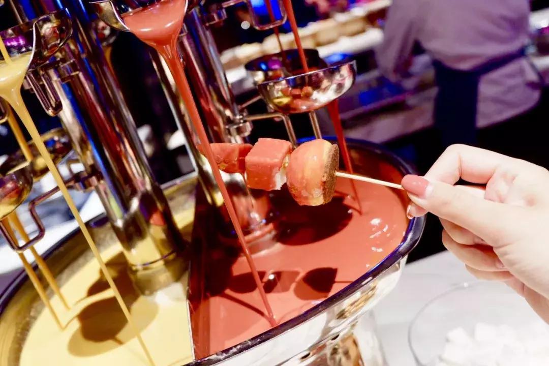 住过无数家W,却被新开业的西安W迷到愣神！原来真存在流光溢彩的梦