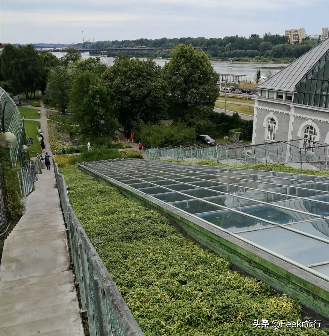 欧洲治安最好的国家,人均200+住8.8分五星酒店,还上了国内综艺