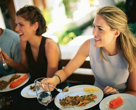 女性大龄生育的最佳年龄,目前认为女性最佳生育年龄