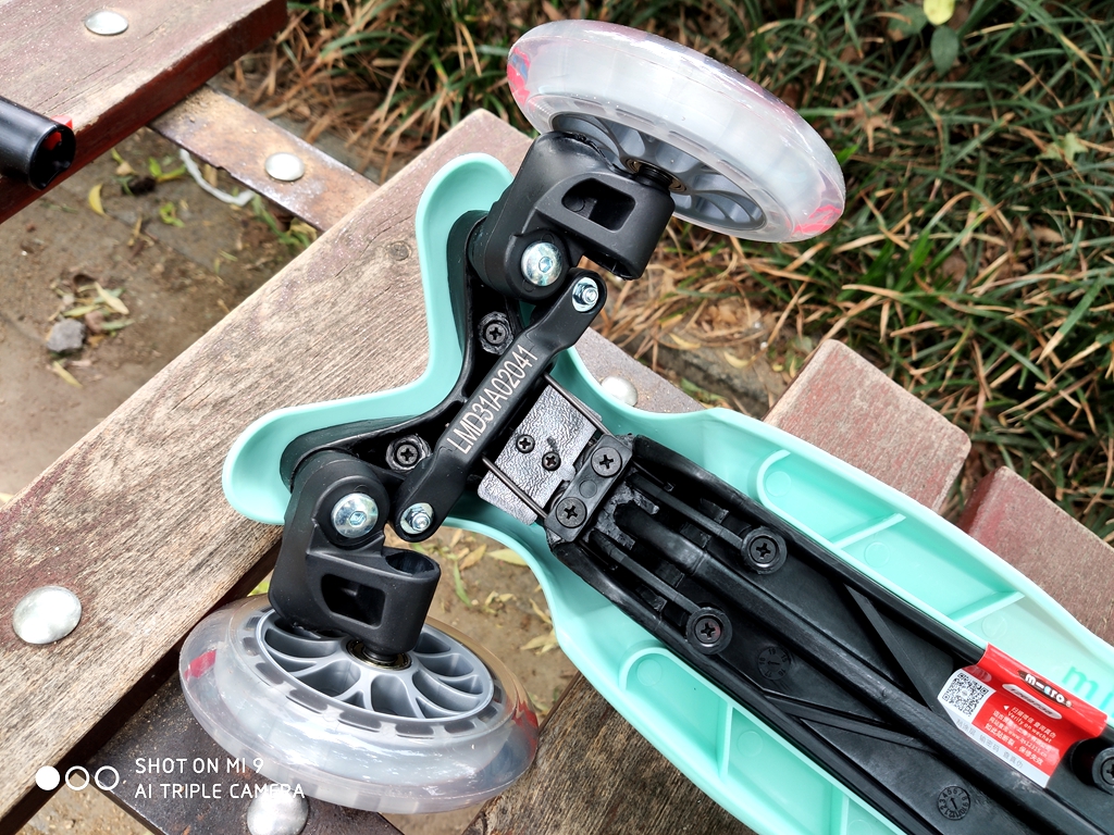 瑞士迈古电动滑板车,瑞士迈古米成人滑板车