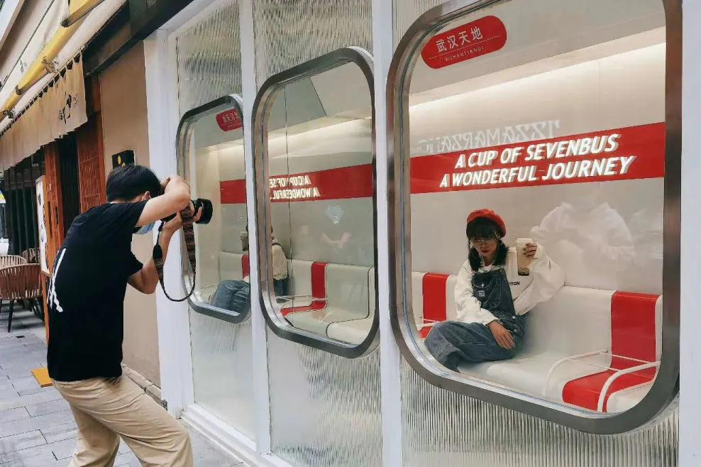 当下最流行的奶茶店装修风格,日式简单禅意风奶茶店装修