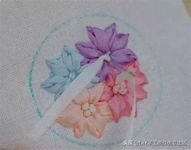 丝带手工发夹制作教程,丝带发夹手工制作蝴蝶结