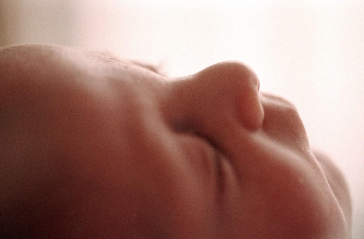 小孩有偷摸的习惯怎么教育,用手摸对宝宝有什么影响