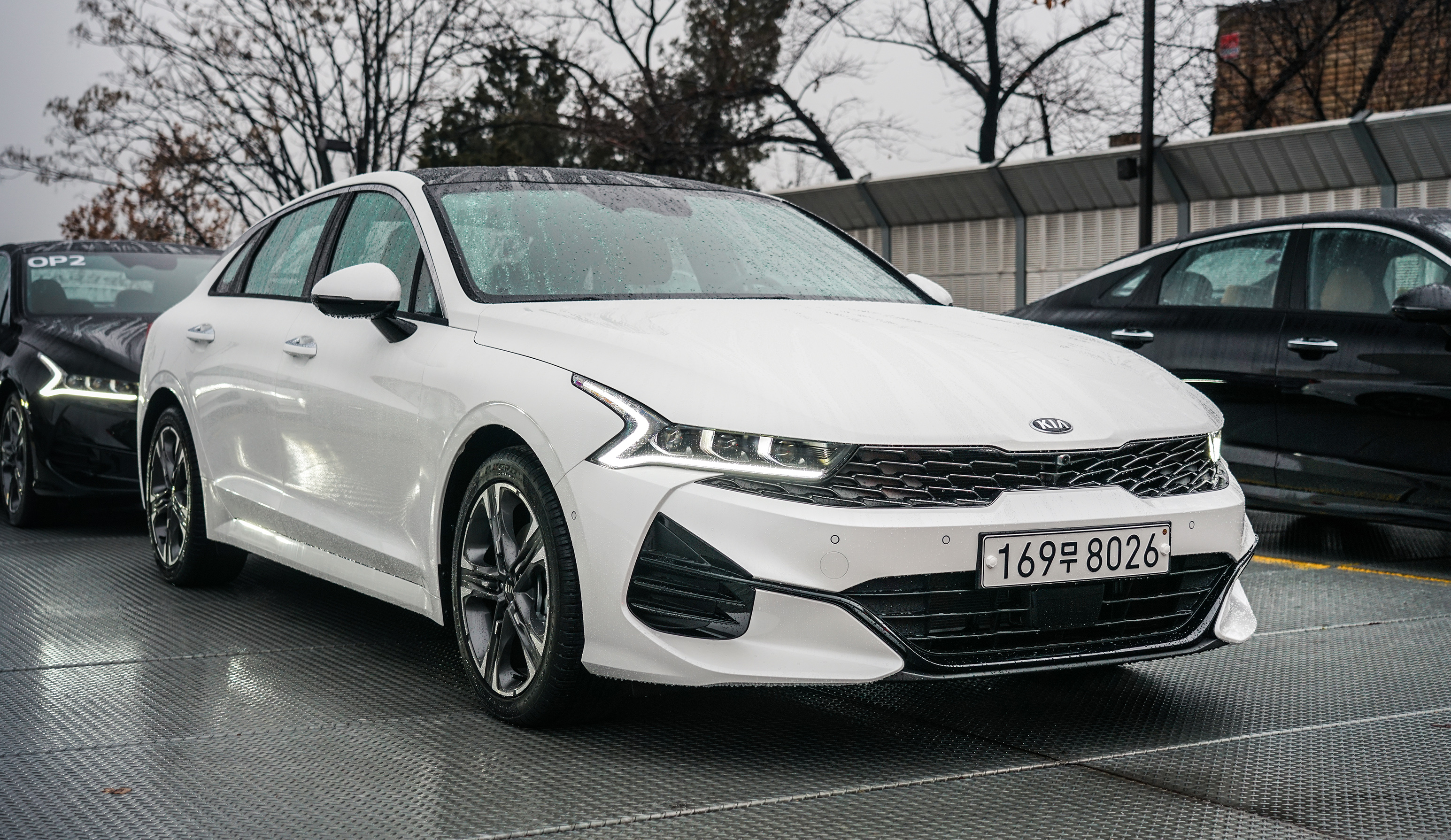 最新款起亚k5驾驶感受,全新起亚k5重回颜值巅峰