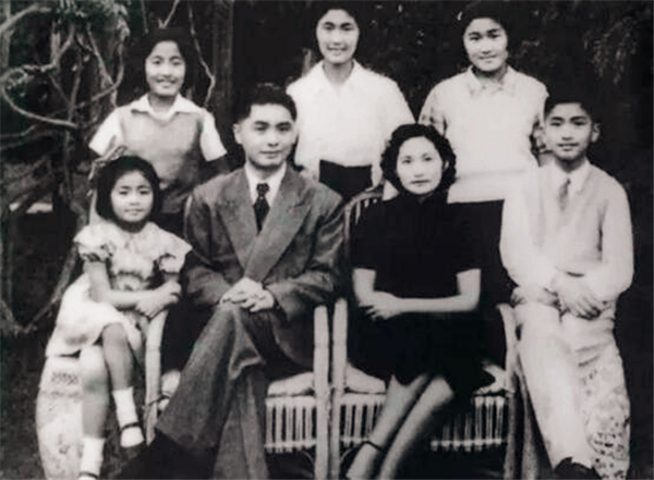 155亿一夜清零,我国最显赫家族落幕,在香港只剩“马照跑”