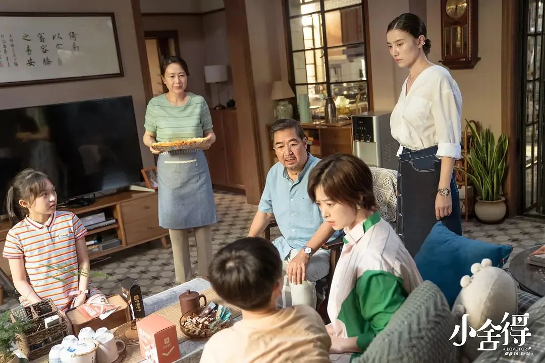 写个作业还要被监视！《小舍得》的育儿理念太令人窒息了