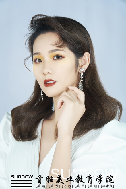 化妆美容培训学校短期培训班,专业化妆培训学校需要什么学历