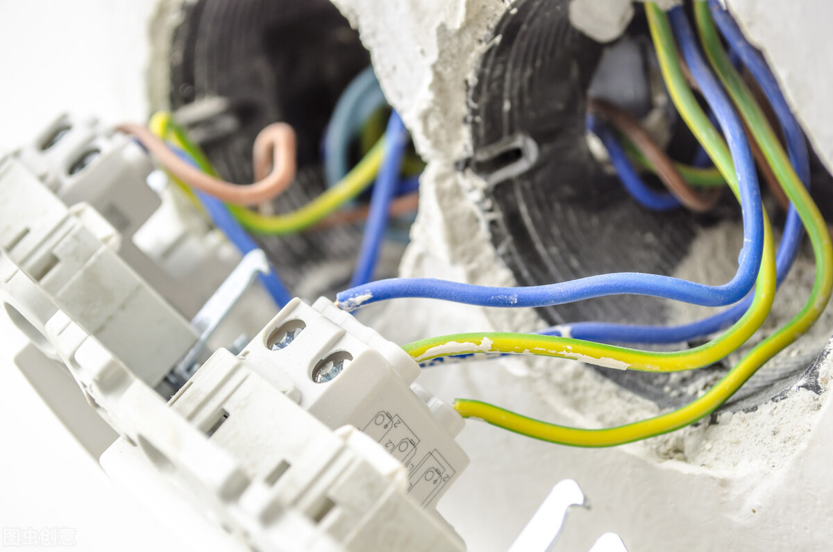 家里电线安装必须都并联吗,家庭电线安装布线应共用火线