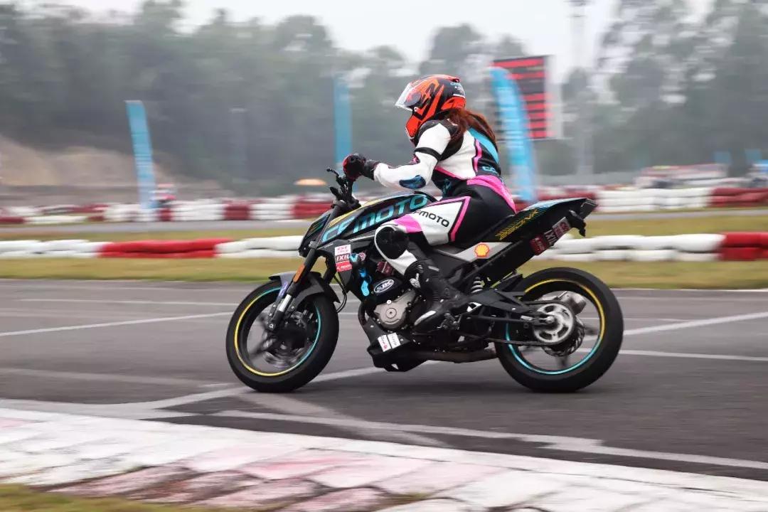 你与冠军的差距,你和奥运冠军之间的差距