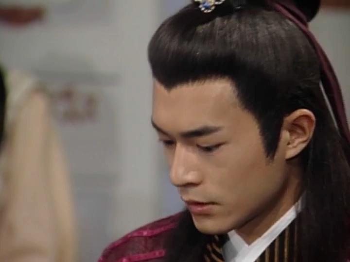 古龙武侠电影圆月弯刀,武侠剧圆月弯刀粤语