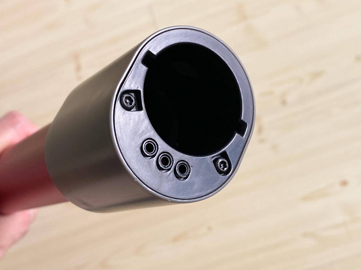 一人轻松扫全屋，娇小女生最爱用？顺造轻量手持吸尘器L1体验