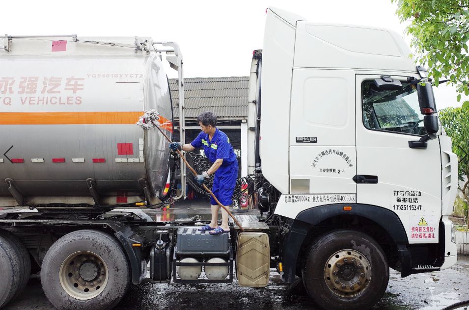 豪沃t7第一台跑一百万公里的车,老款豪沃t7自卸车通病