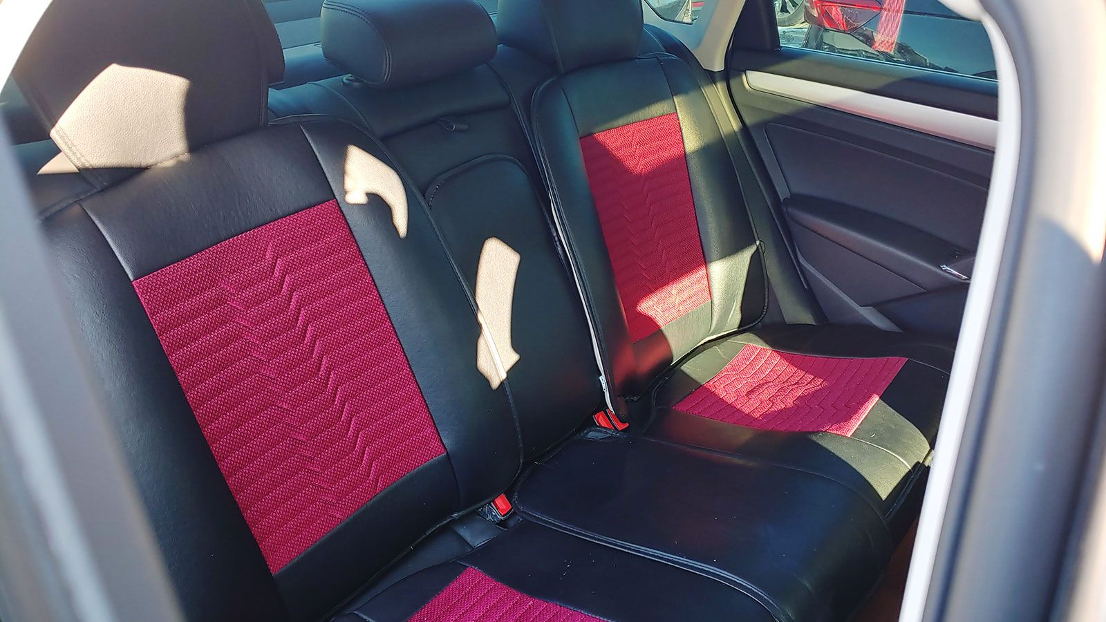 这辆*萨特帕**御尊版1.8T性价比不错：大半喷涂5年半价