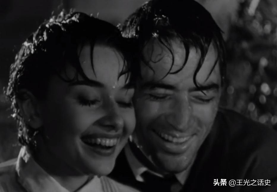 奥黛丽赫本成熟时期电影简介,1953年赫本《罗马假日》