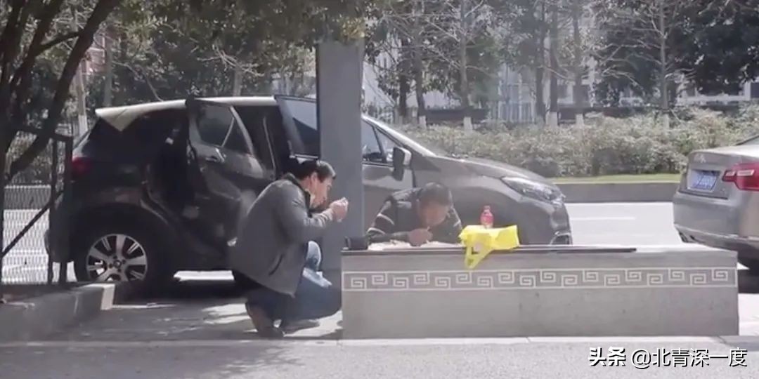 河南兄弟武汉“淘金记”：在雷神山干杂活，到隔离酒店当保洁，一月赚回两万五