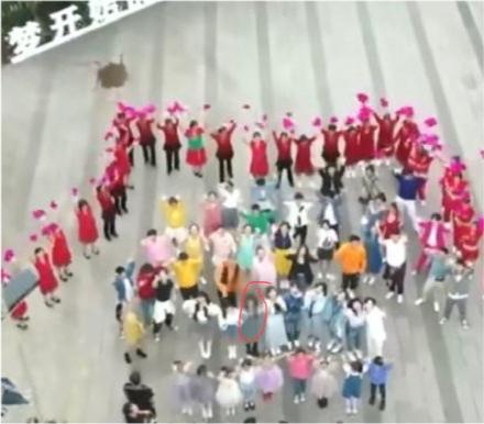 被央视芒果打码成“失格艺人”,曾说出不雅言论的她要凉了?