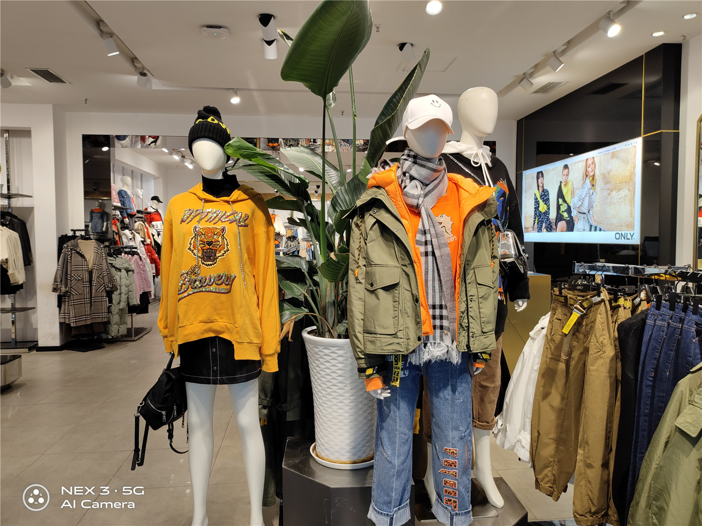 vivonex3黑色深度测评,顶级外观同行衬托简评vivonex3