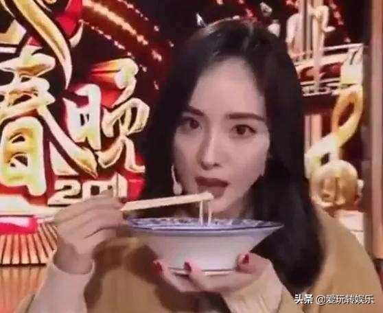 杨幂和张柏芝颜值巅峰,刚生完孩子的杨幂