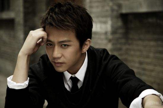 水瓶座的男明星代表作,水瓶座的男明星现实性格什么样