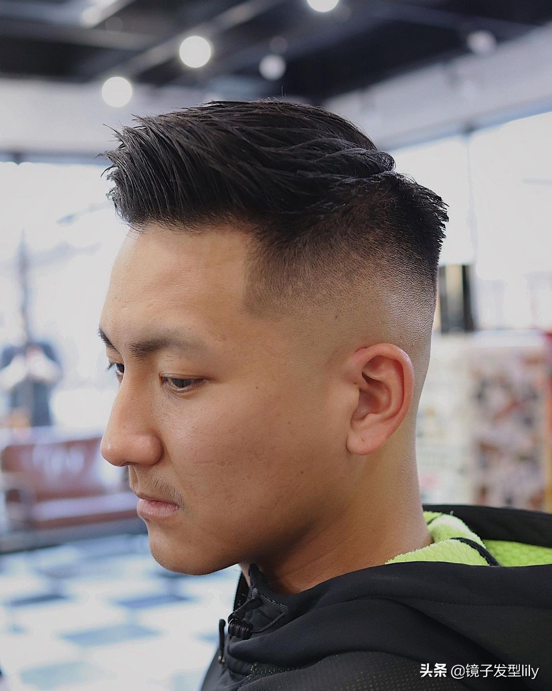 男生自己推两侧头发成寸头,新手剪男发怎么剪层次