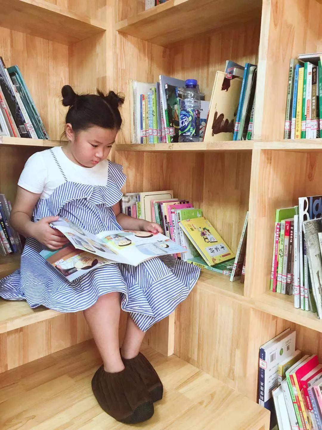 走进图书馆沐浴书香活动,走进书香校园感受读书魅力