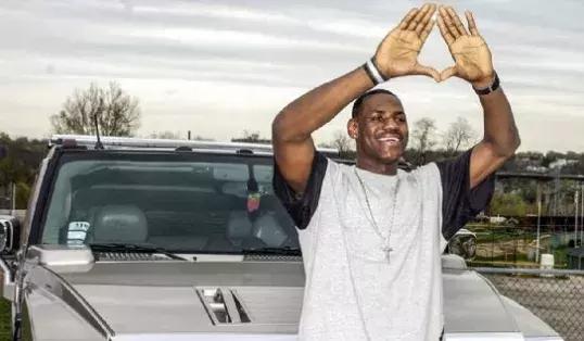 盘点詹姆斯的球鞋,詹姆斯十大巅峰时期球鞋