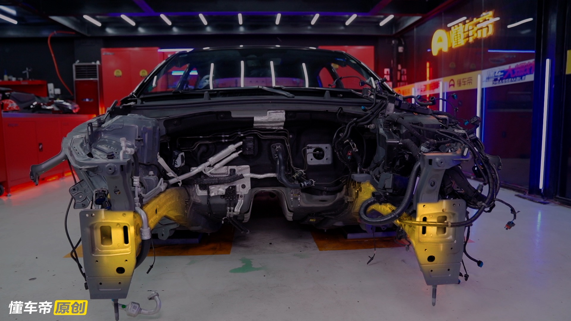 索纳塔十代前后防撞梁,10代索纳塔防撞梁拆解视频