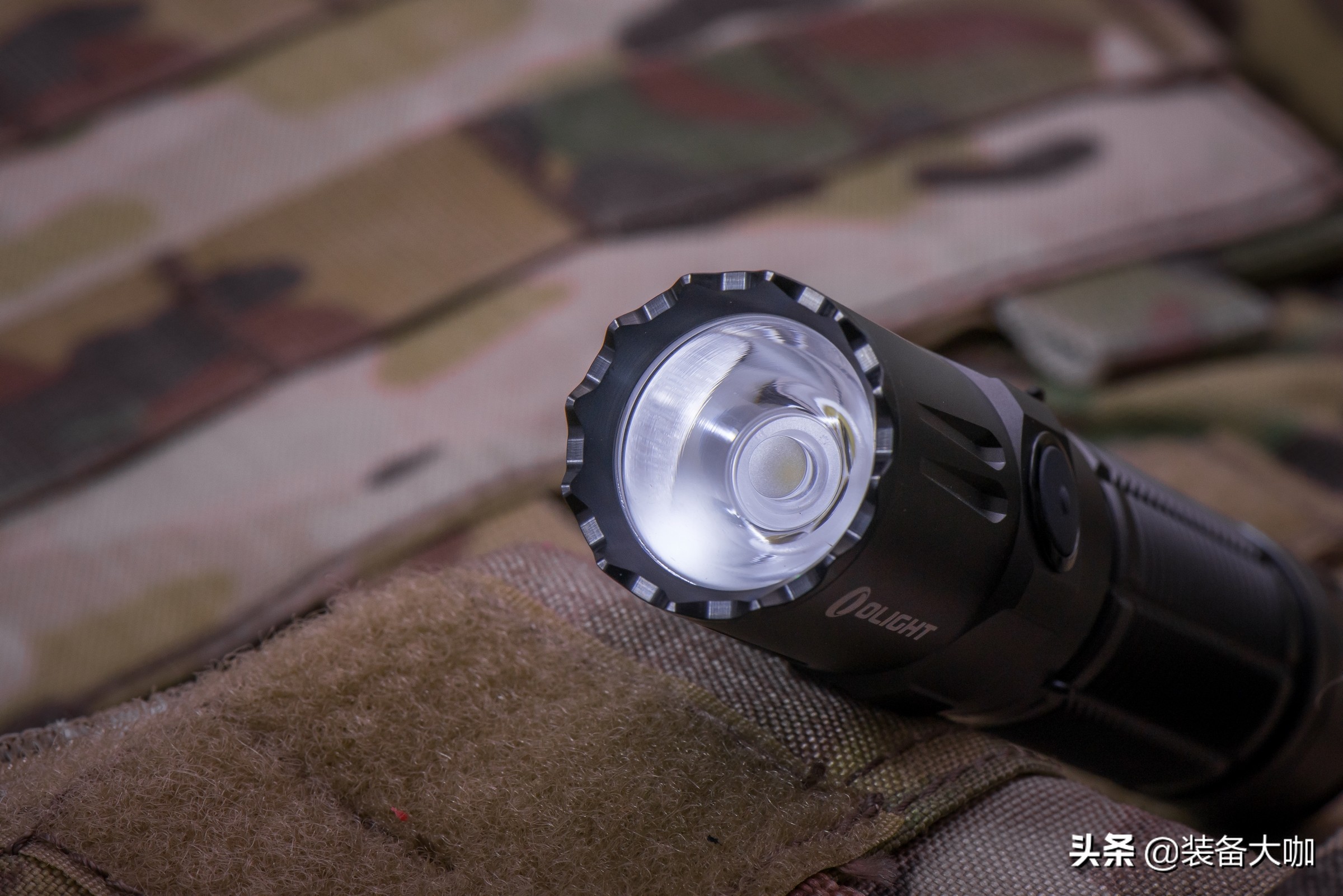 照明多面手——OLIGHTM2RPRO武士手电评测