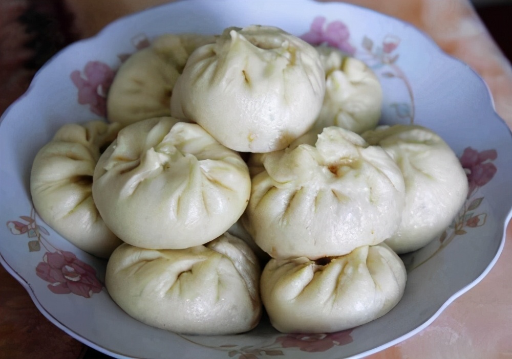 电磁炉蒸包子是冷水上锅还是开水,蒸包子用冷水下锅还是用开水下锅