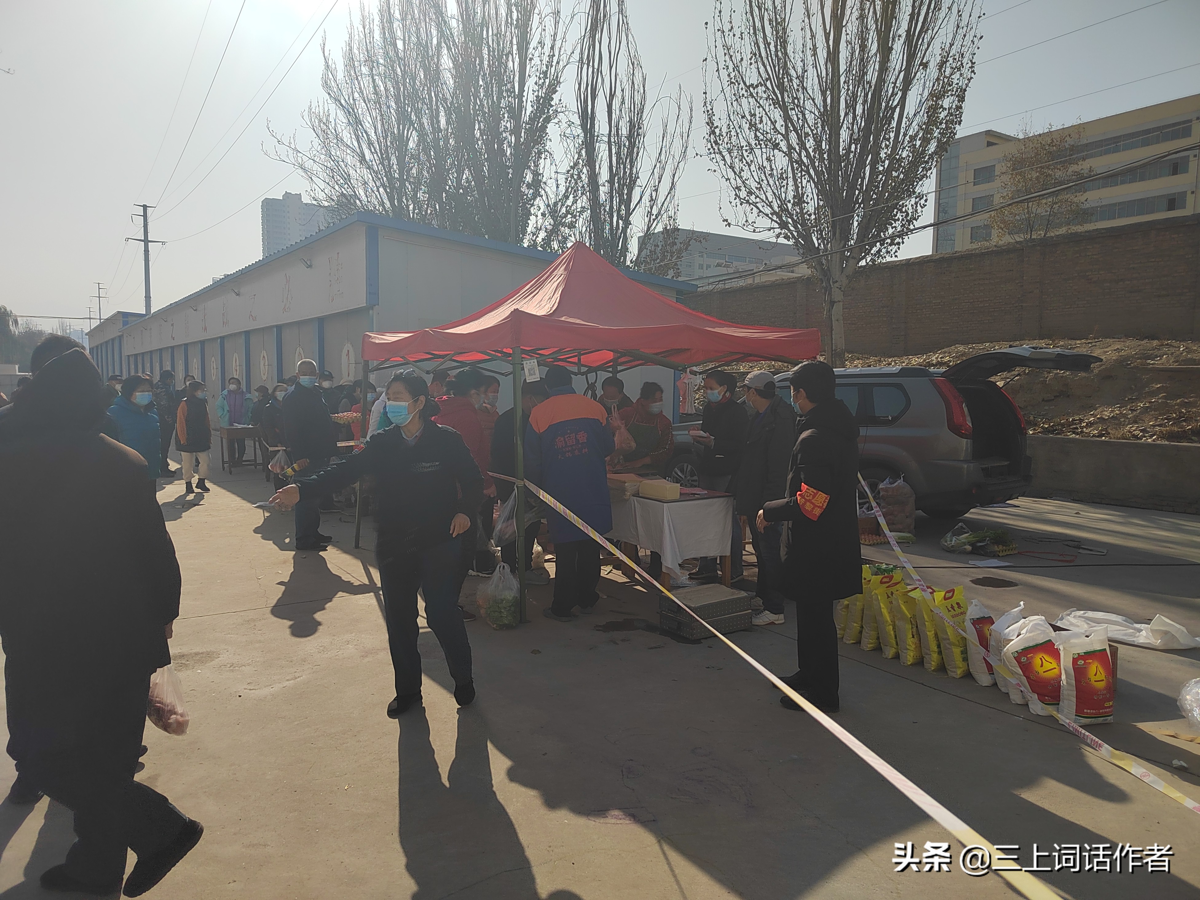 目击兰州抗疫一隅丨小区在坚持,居民在配合,齐心得胜利