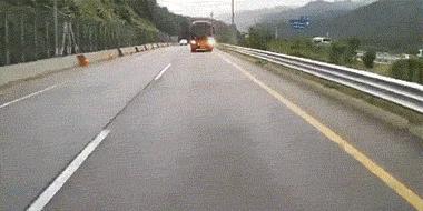 一体式水冷怎么找厂家理赔,一体式水冷漏水