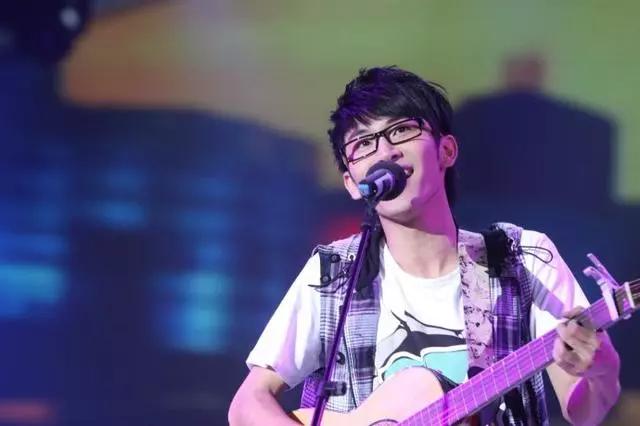 陈翔现身,为什么说陈翔和李炜是2010快男