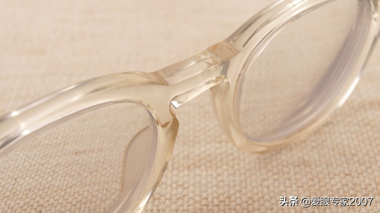 眼镜坏了用哪种胶才能粘好,眼镜坏了修补一下