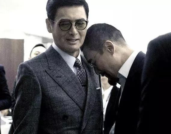 浜斿ず褰卞笣,浜斿ず褰卞笣骞磋交鐓х墖